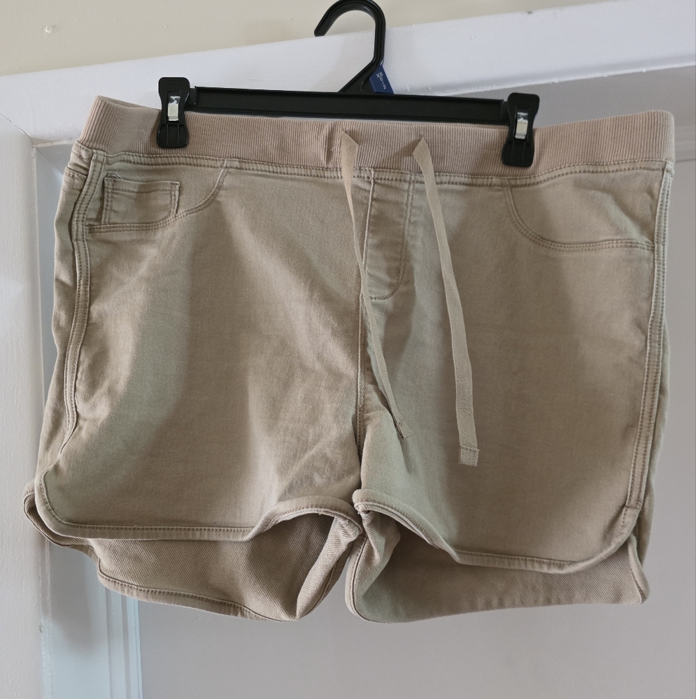 Women's Shorts/skirt 3 Pc Lot